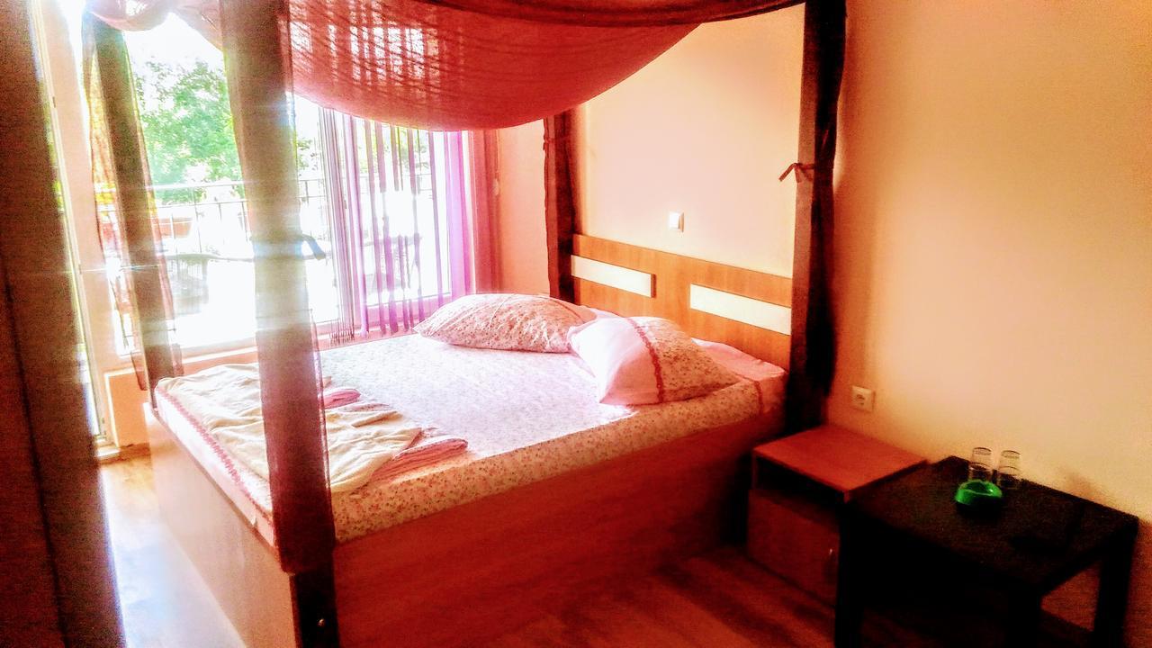 Family Hotel Ludo Варна Экстерьер фото
